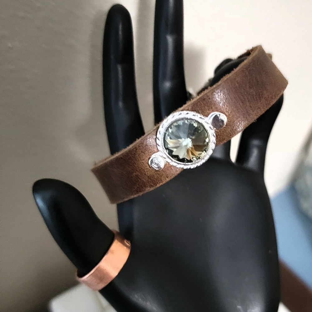 Leather bracelet